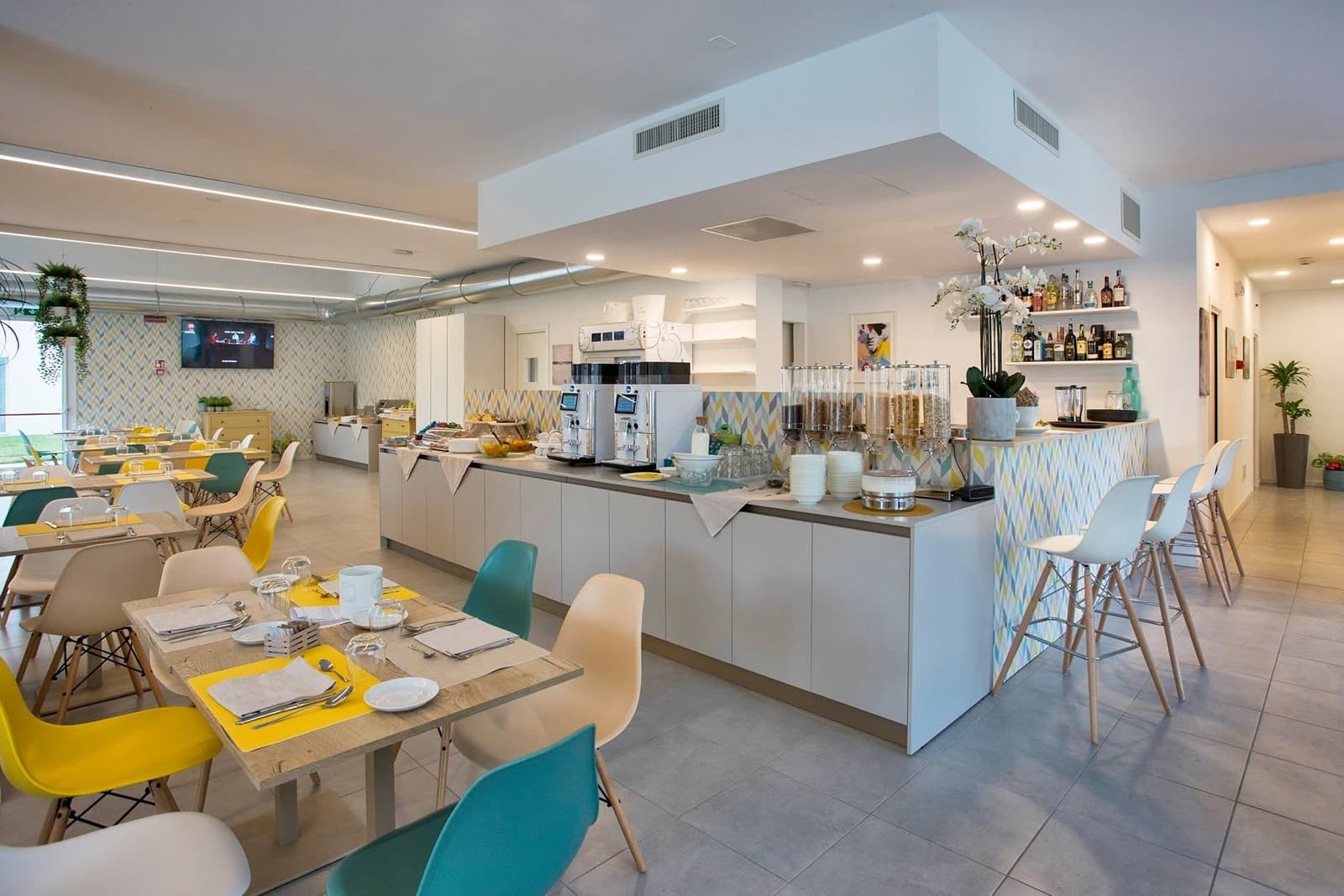 Food & Beverage Options