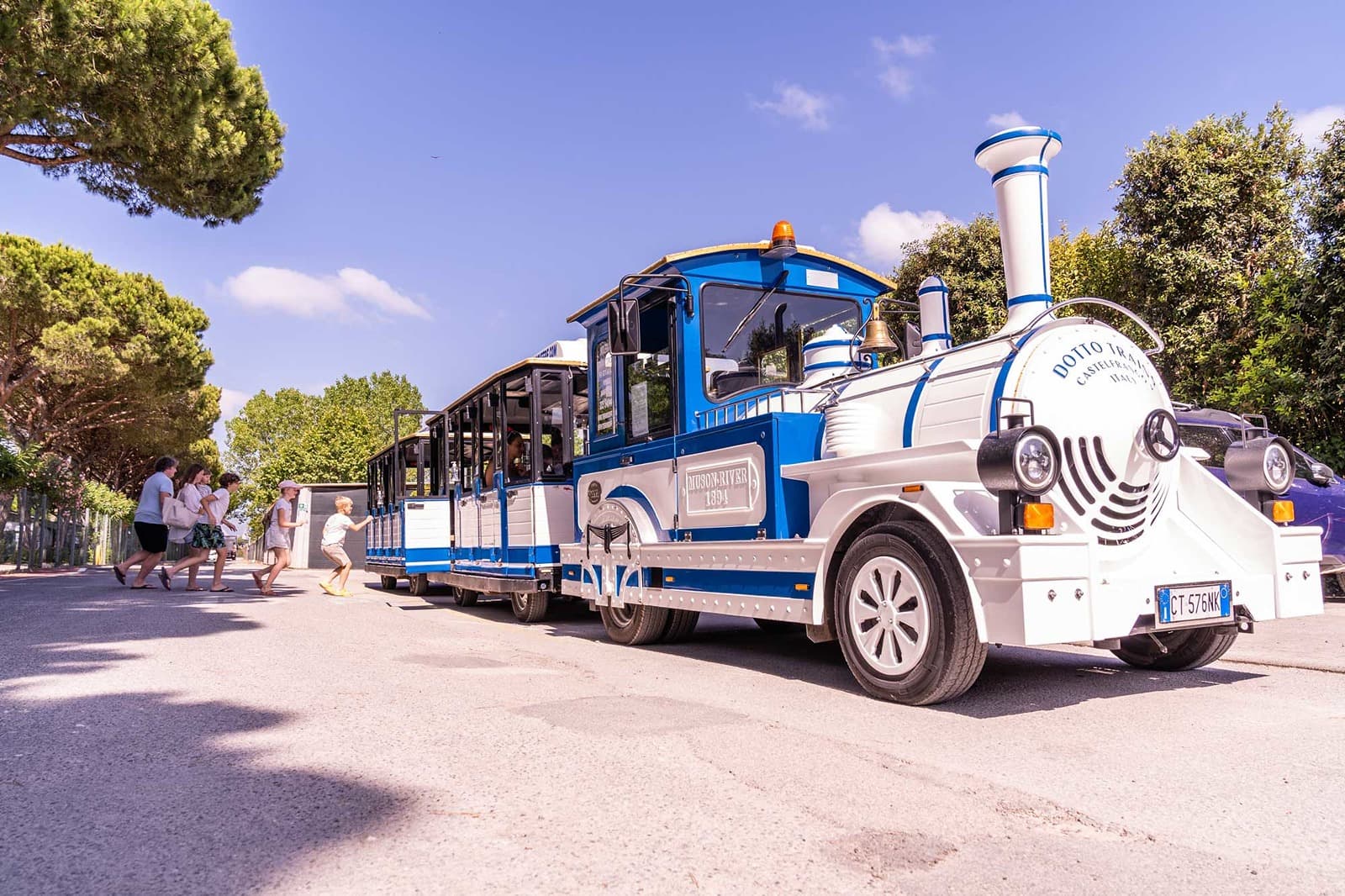 Vehicles & Parking facilities
