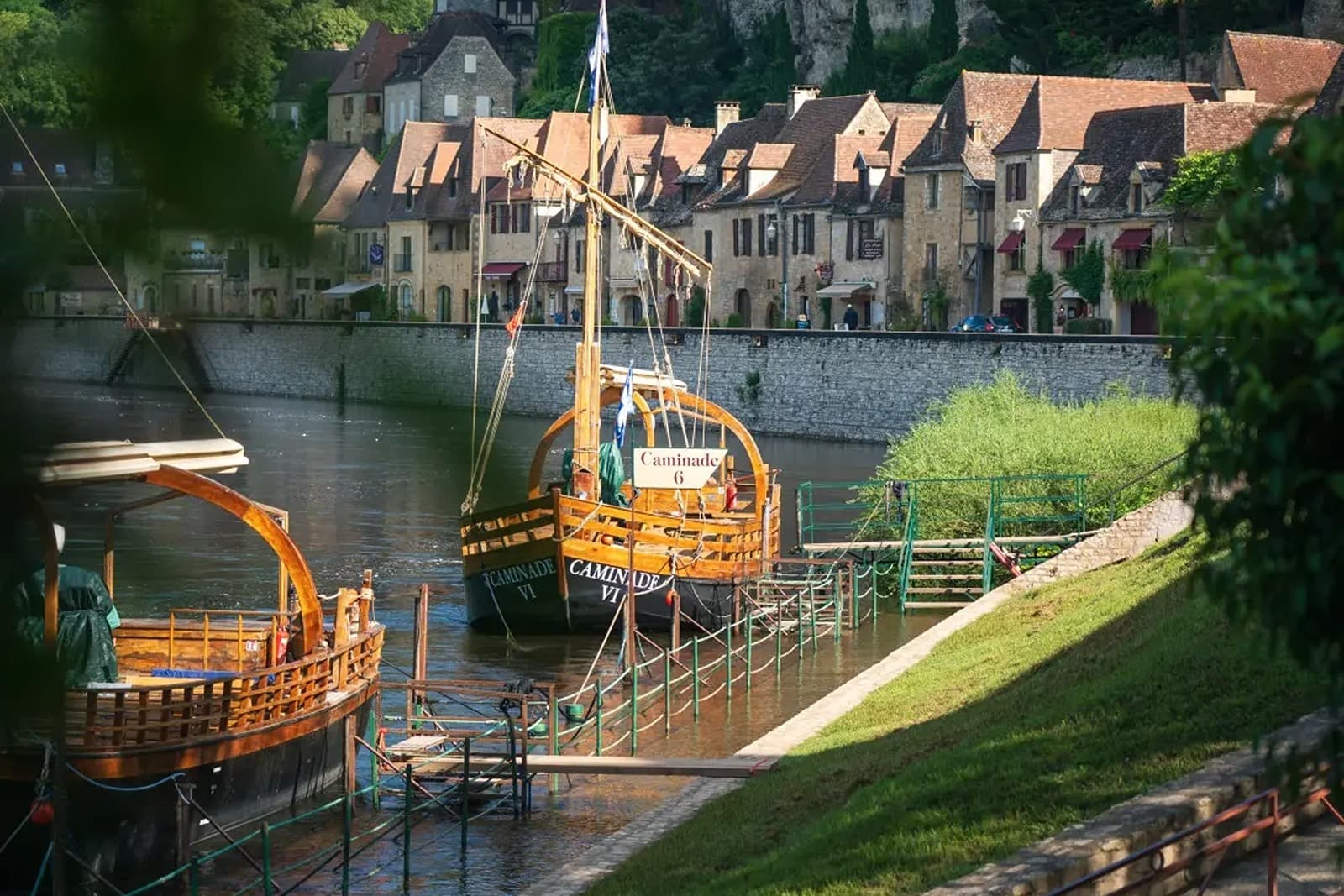 Cerca de aquí