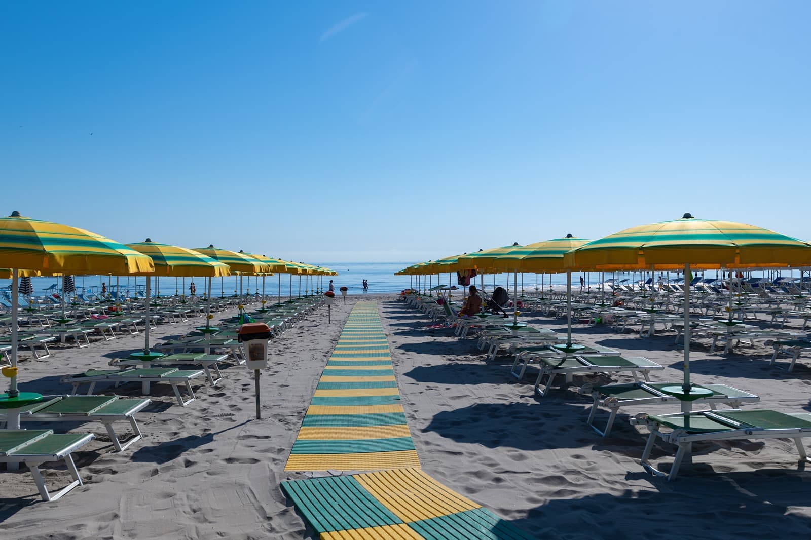 Beach & Sea