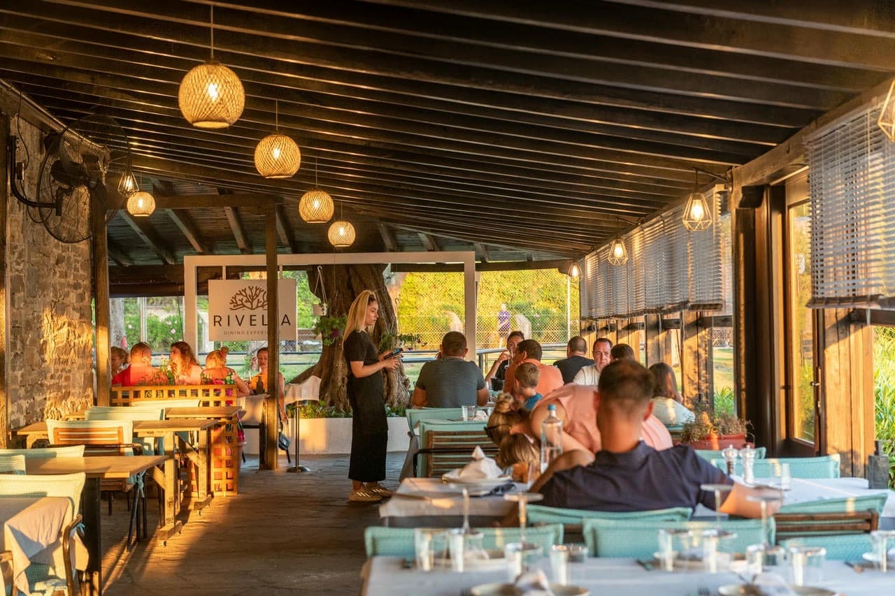 Food & Beverage Options