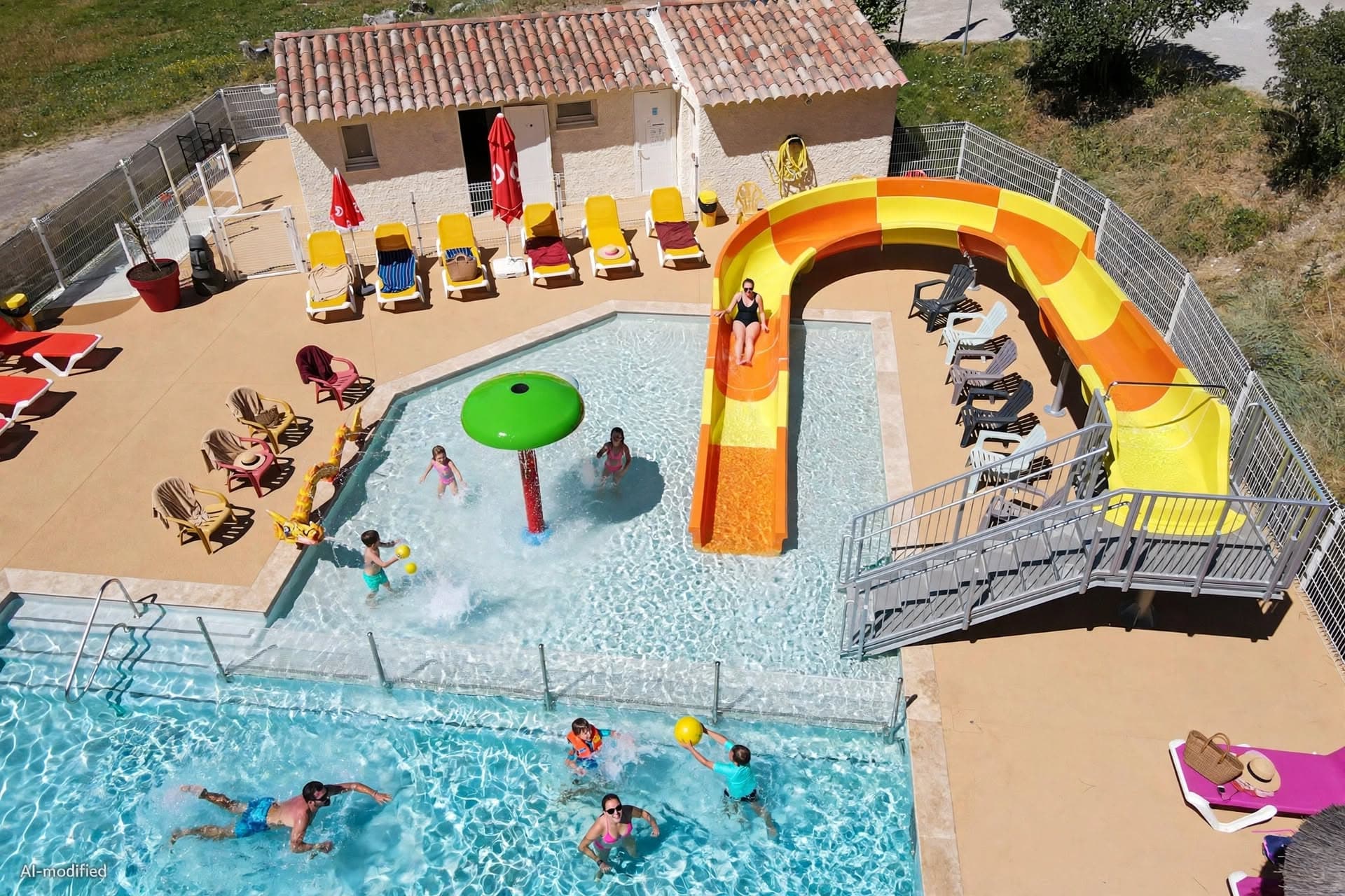 Flower Camping La Rivière, Provenza-Alpi-Ċelebus, Franza – 2
