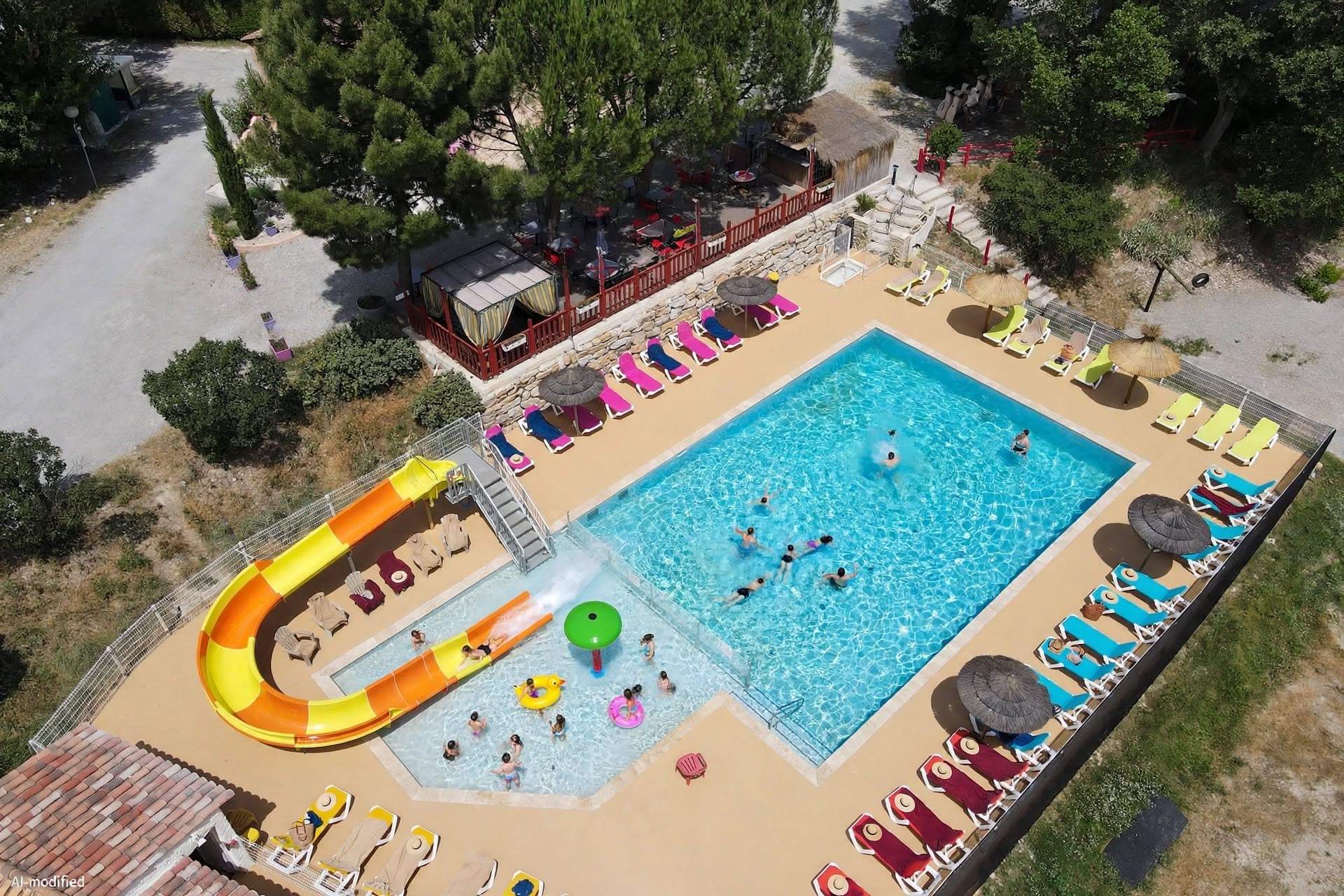 Flower Camping La Rivière, Provenza-Alpi-Ċelebus, Franza – 9